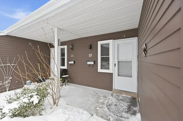 2185 Fairchild BLVD #23, Burlington, ON L7P 3P6