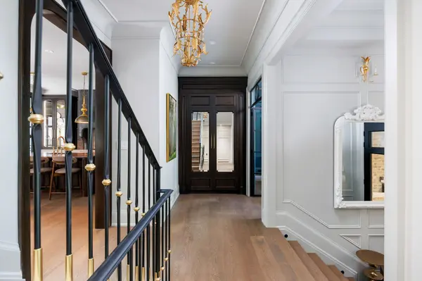 30 Dacre CRES, Toronto W01, ON M6S 2W1