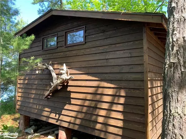 The Archipelago, ON P0J 2T0,ISLAND B462-1 ISLANS B462-1 N/A