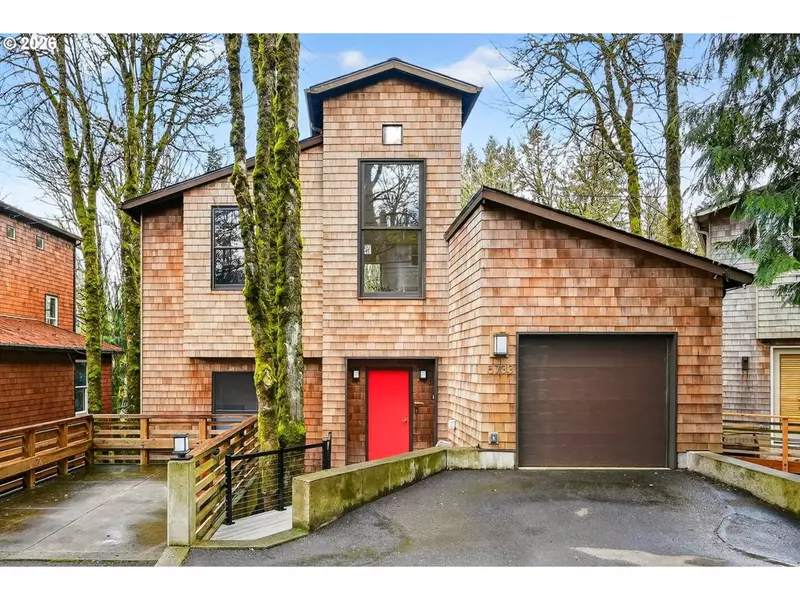 5733 SW SALMON ST, Portland, OR 97221