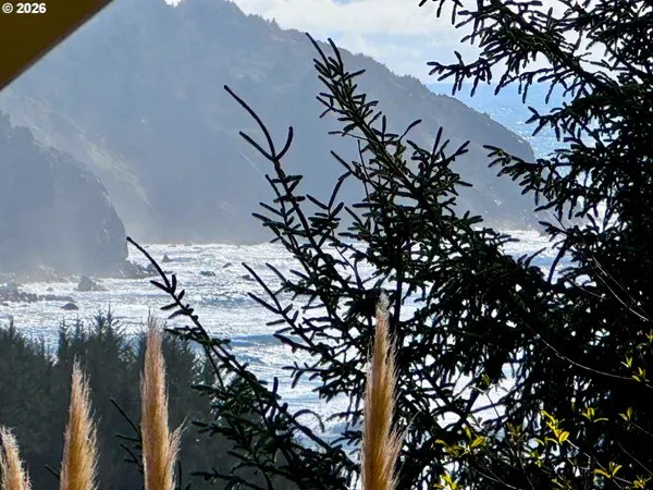 Brookings, OR 97415,19921 WHALESHEAD RD #OV13