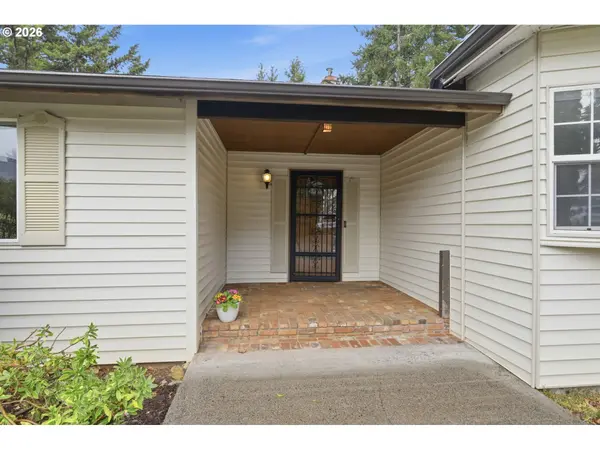 Cottage Grove, OR 97424,77030 NELLIE LN