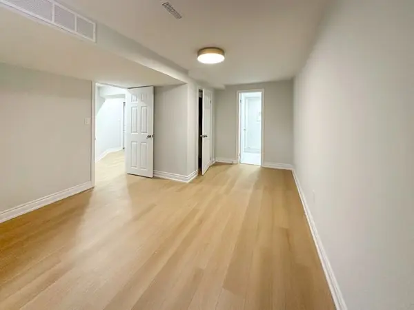 1869 Brookshire SQ #Basement #2, Pickering, ON L1V 6L2