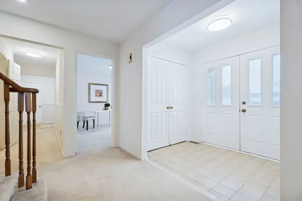 8 Veronica CRES, East Gwillimbury, ON L0G 1V0