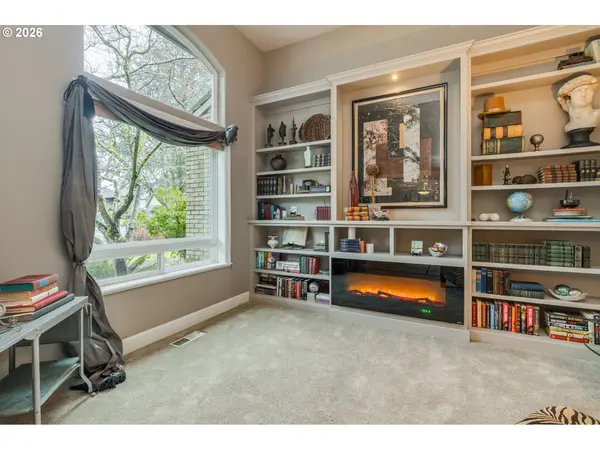 2490 NW HORIZON DR, Mc Minnville, OR 97128