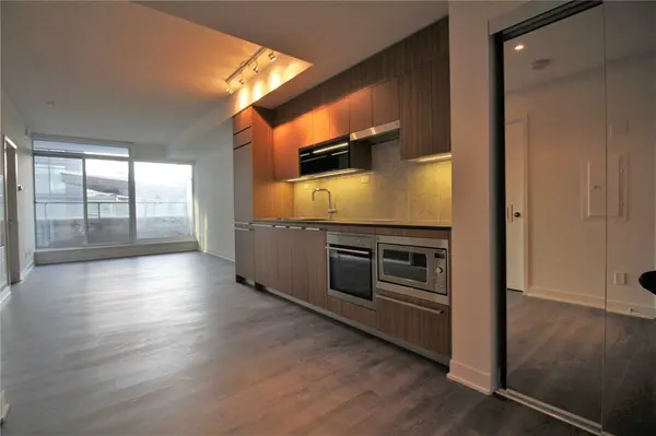 90 Queens Wharf RD #209, Toronto C01, ON M5V 0J4