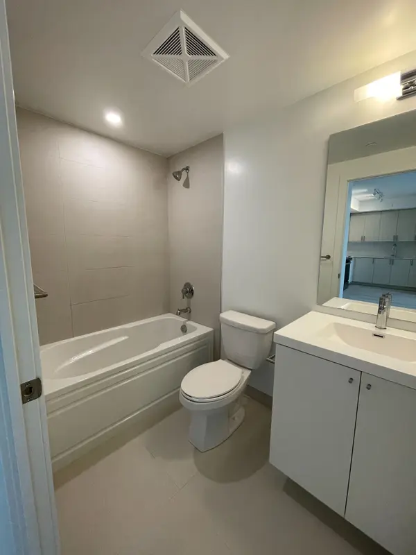 2545 Simcoe ST N #808, Oshawa, ON L1L 0W3