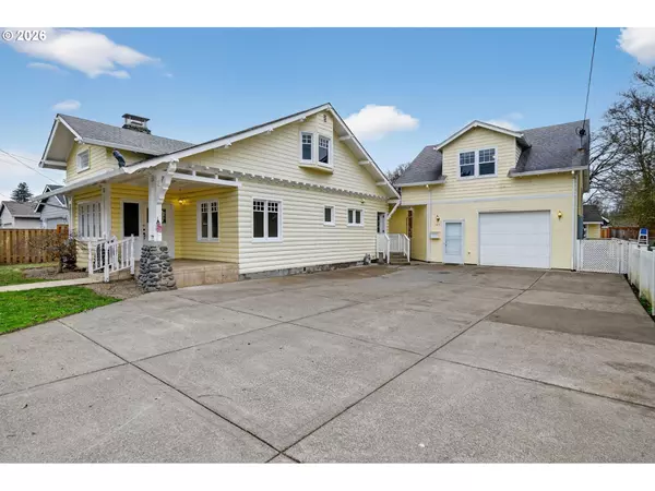 Gladstone, OR 97027,325 E ARLINGTON ST