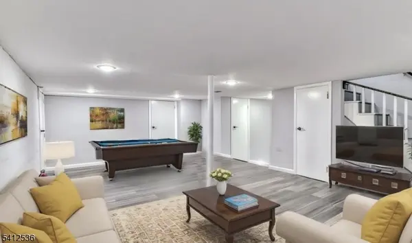 685 Edgewood Pl, North Brunswick Twp., NJ 08902