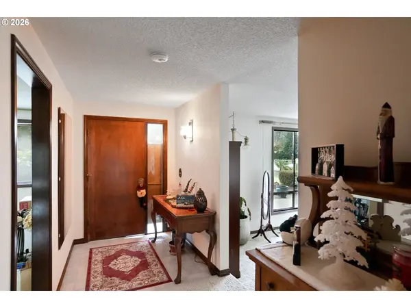 1650 SPRINGHILL DR, Albany, OR 97321