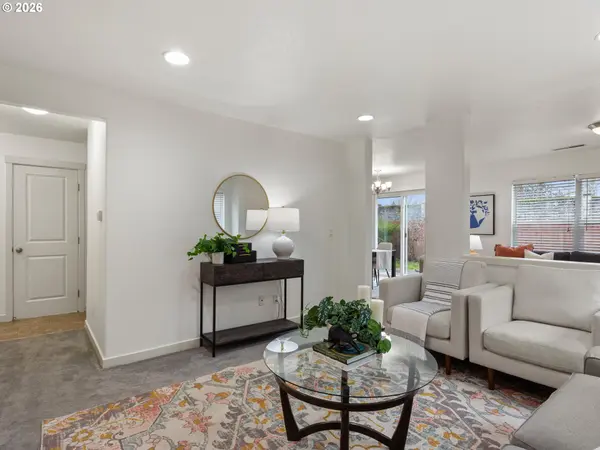 Canby, OR 97013,827 NW 1ST AVE