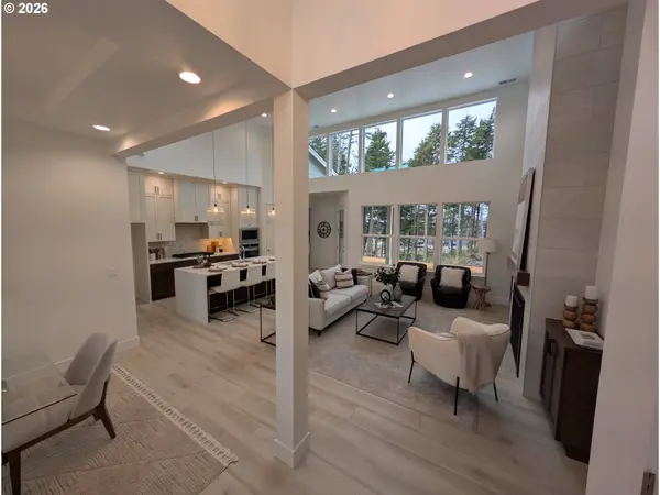 Newport, OR 97366,723 SE 42nd PL