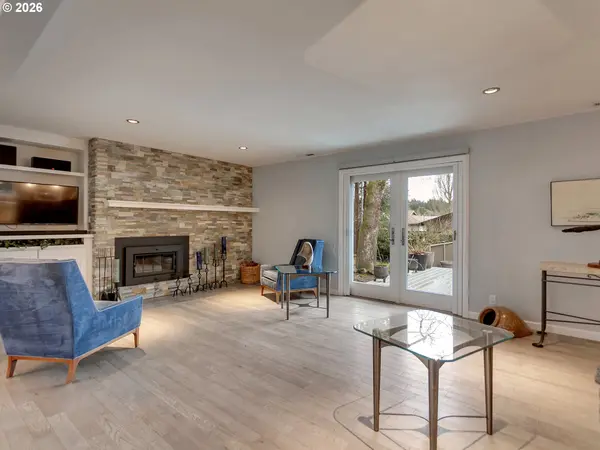 11940 SW FAIRCREST ST, Portland, OR 97225