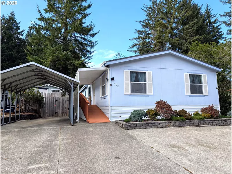 570 SHOREPINES PL, Coos Bay, OR 97420