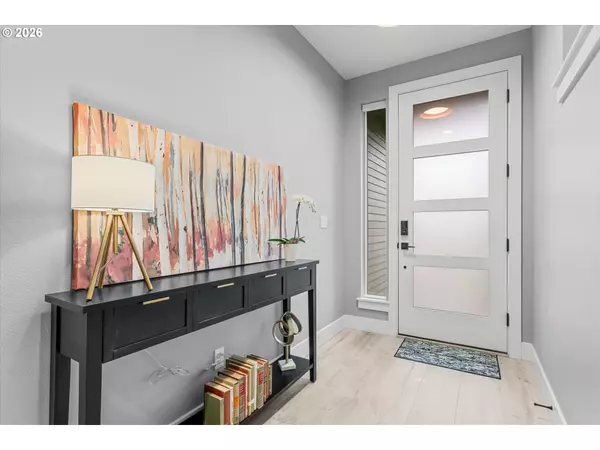 Gresham, OR 97080,723 SW 49TH DR