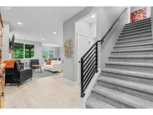 723 SW 49TH DR, Gresham, OR 97080