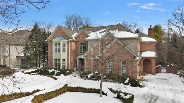 1444 Fairfax ST, Birmingham, MI 48009