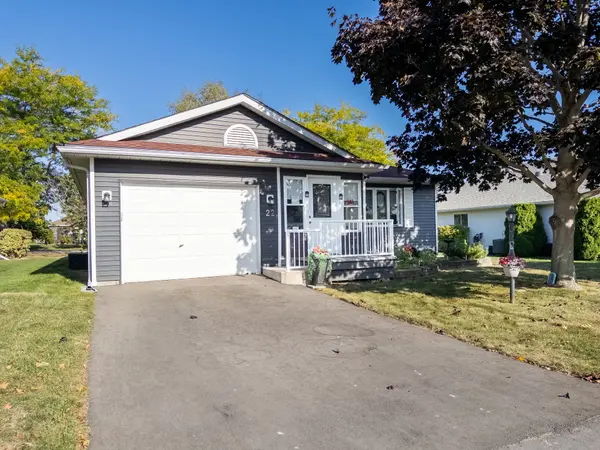 22 HERITAGE DR, Prince Edward County, ON K0K 3L0