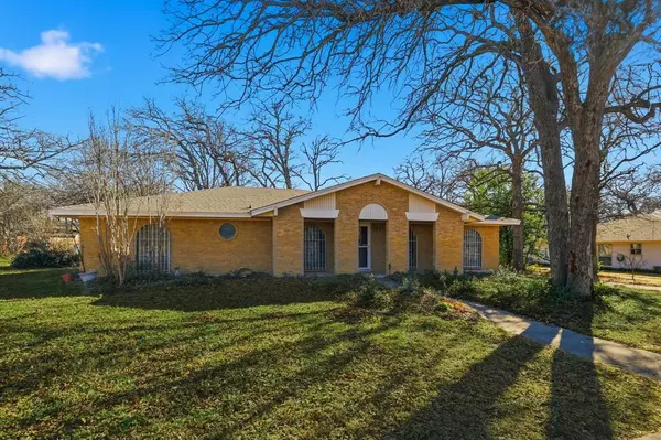 Southlake, TX 76092,620 Cimarron Trail