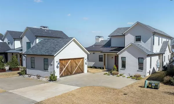 2545 Homestead Court, Tool, TX 75143