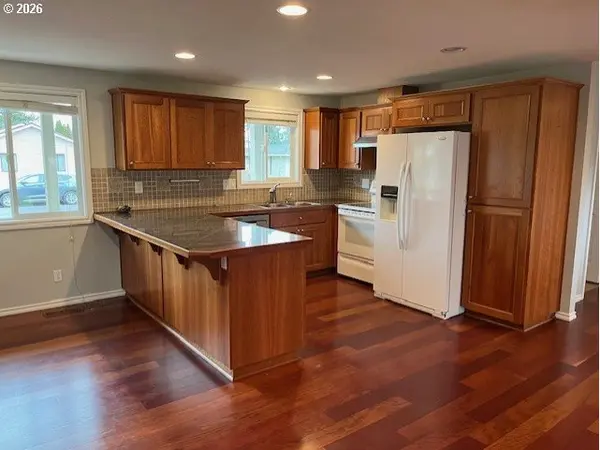 Scappoose, OR 97056,52659 NE SAWYER ST