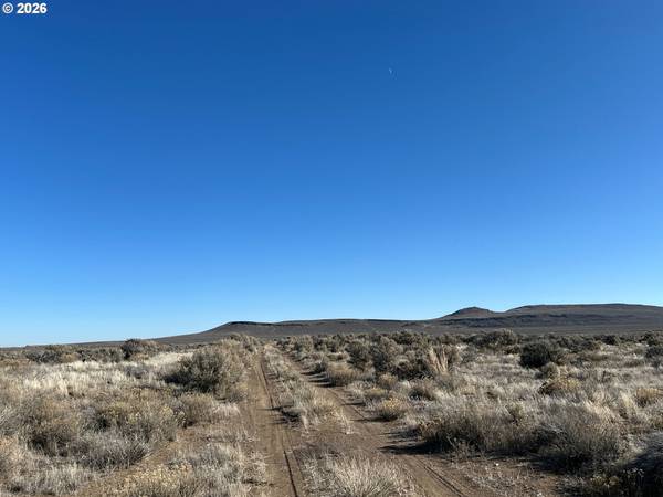 S Fandango RD #200,100, Christmas Valley, OR 97641