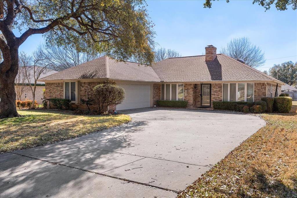 6728 Riviera Drive, North Richland Hills, TX 76180
