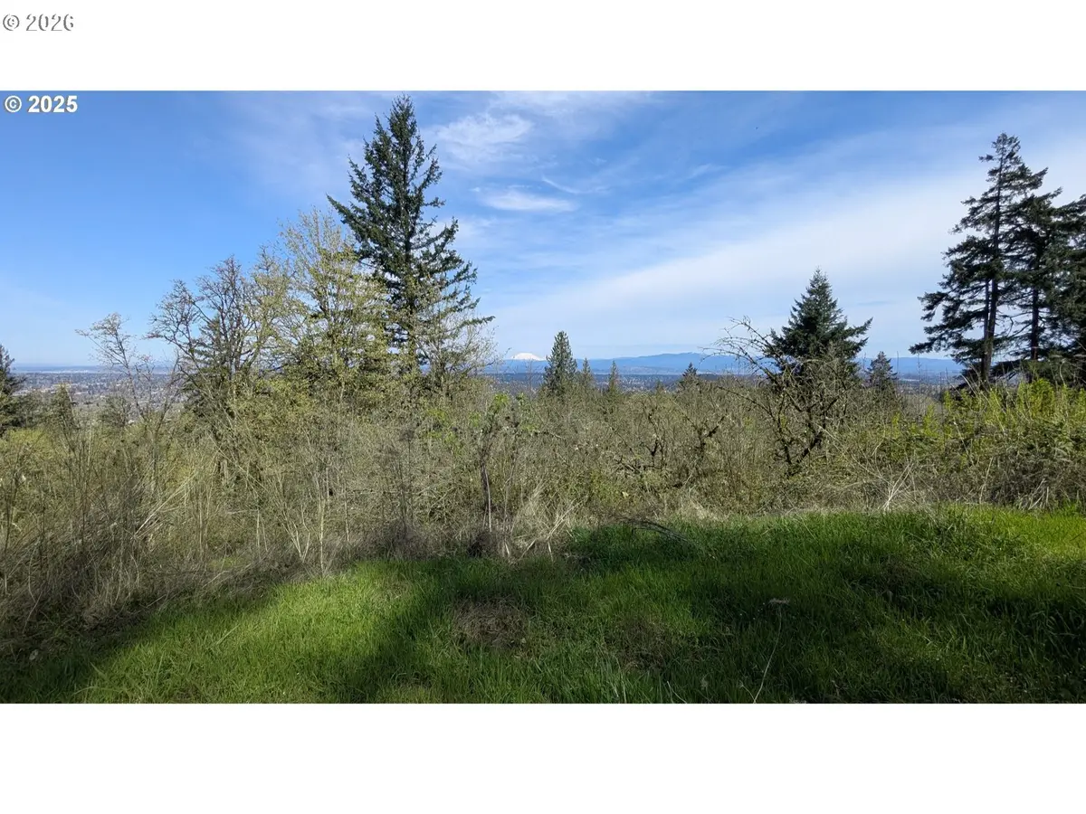 10469 SE Quail Ridge DR, Happy Valley, OR 97086