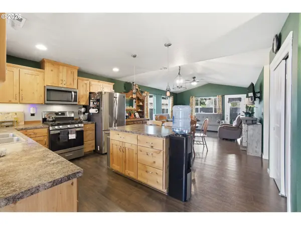 226 NW SAGAN LOOP, Sheridan, OR 97378