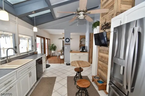 27 Grandview Ave, Jefferson Twp., NJ 07460