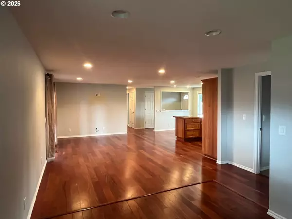 Scappoose, OR 97056,52659 NE SAWYER ST