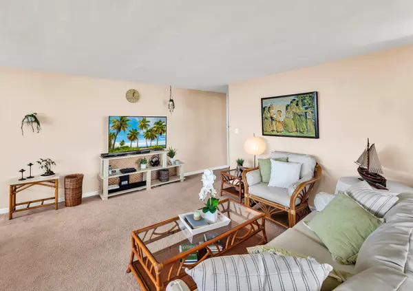 84 BAYSHORE TOWERS #303, Hilo, HI 96720