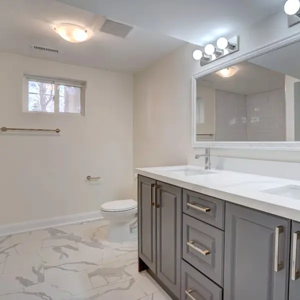 740 Breezy DR #Bsmt, Pickering, ON L1W 2X7