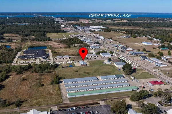 132 Dunaway Avenue, Gun Barrel City, TX 75156