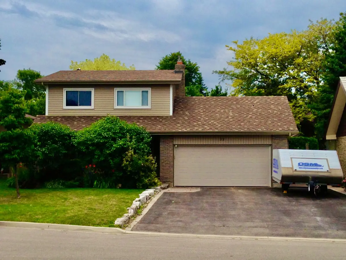 22 Nordic CT, Whitby, ON L1N 5N3