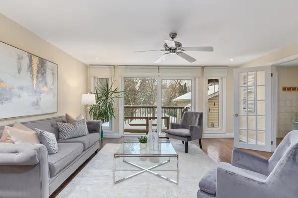 110 Wood LN, Richmond Hill, ON L4C 4W1