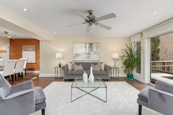 110 Wood LN, Richmond Hill, ON L4C 4W1