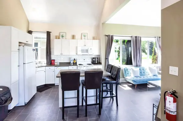 24 Meadow View LN #12, Prince Edward County, ON K0K 1P0