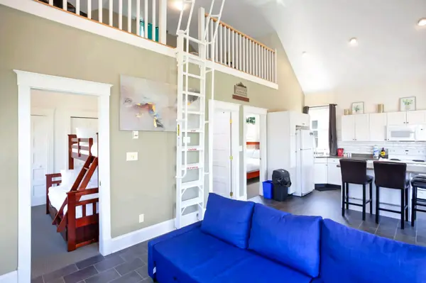 24 Meadow View LN #12, Prince Edward County, ON K0K 1P0