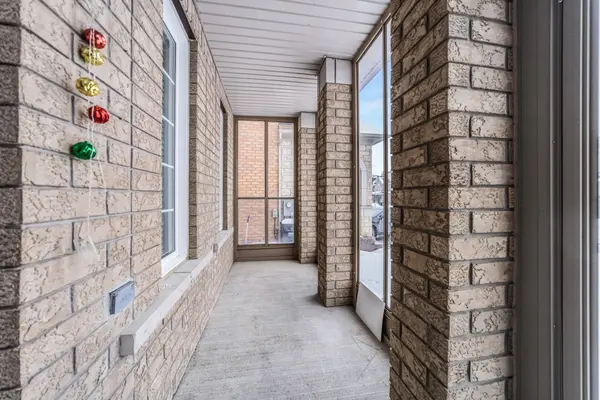 25 Mulgrave ST, Brampton, ON L6P 3H5