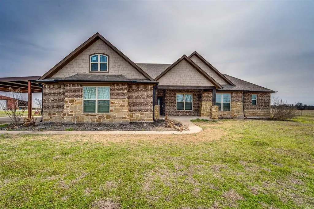 901 Hoyt Road, Waxahachie, TX 75167