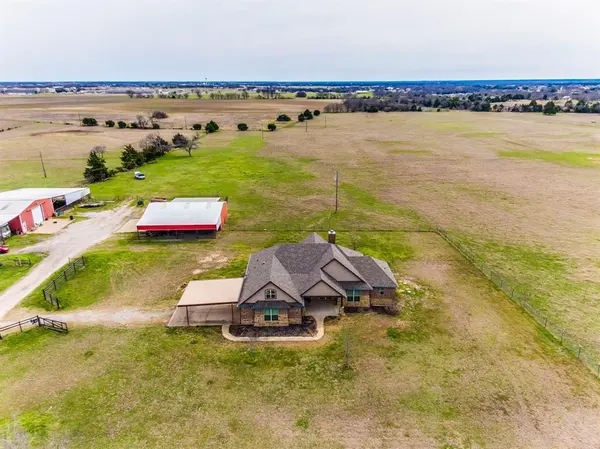 901 Hoyt Road, Waxahachie, TX 75167