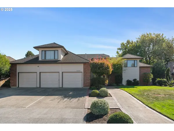 8305 NE 71ST ST, Vancouver, WA 98662