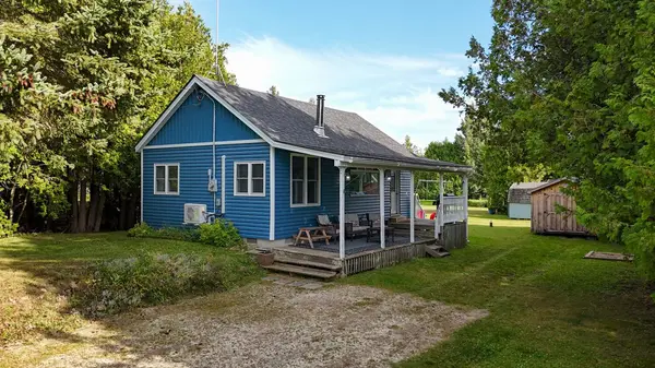 871 Pike Bay RD,  Northern Bruce Peninsula,  ON N0H 2T0