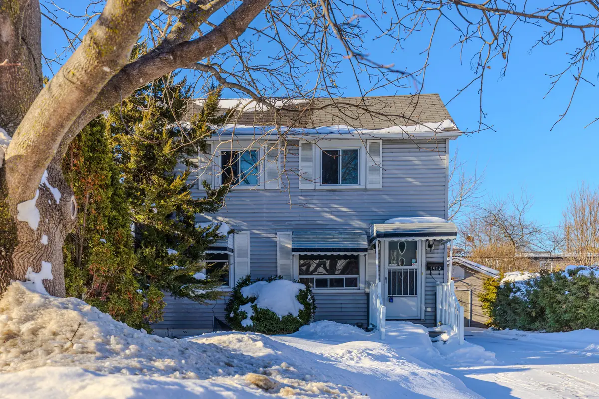 1413 Chatelain AVE, Carlington - Central Park, ON K1Z 8A9