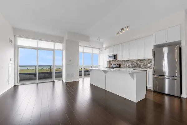 560 North Service RD N #901, Grimsby, ON L3M 4E8