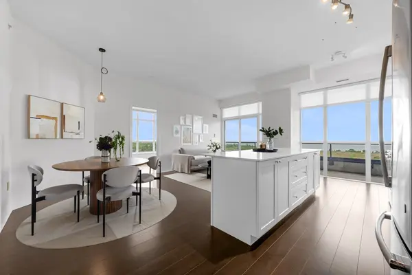 560 North Service RD N #901, Grimsby, ON L3M 4E8