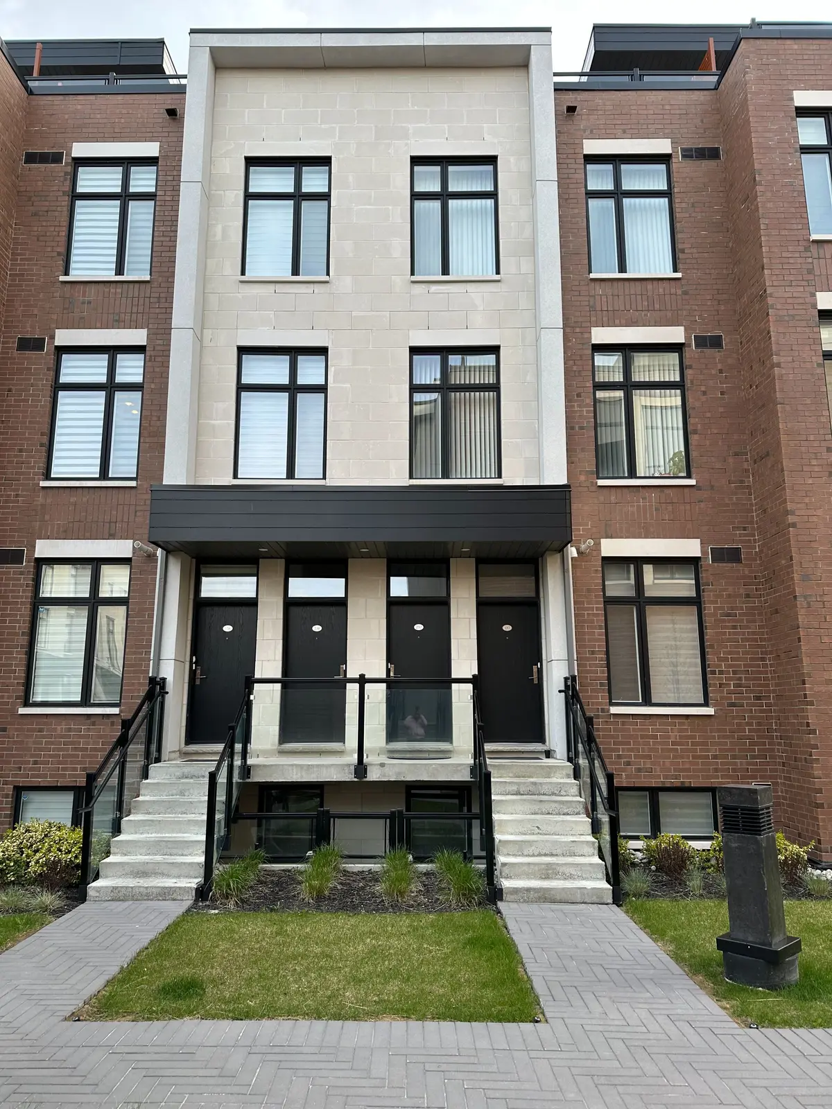 9580 ISLINGTON AVE #L137, Vaughan, ON L4H 5E8