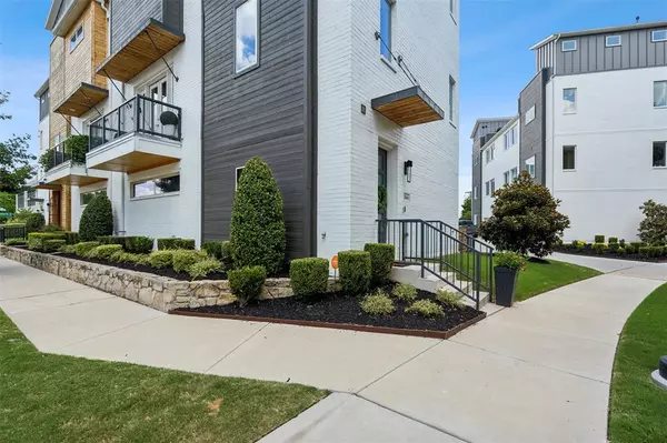 Fort Worth, TX 76107,2844 Wingate Street