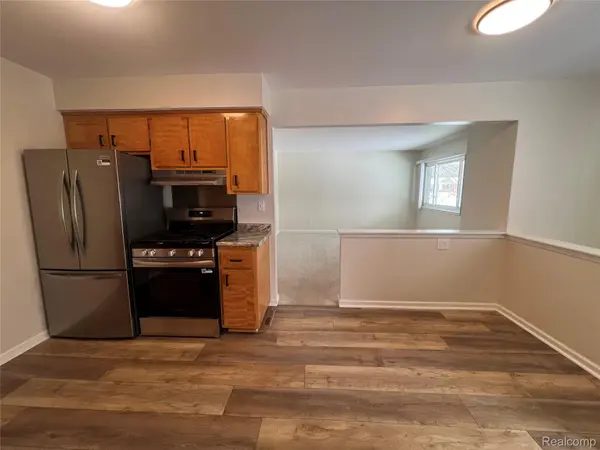 2043 Ellwood AVE, Berkley, MI 48072